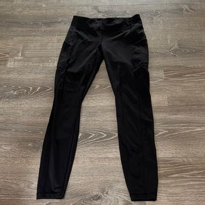 Size 8 black lululemon leggings.